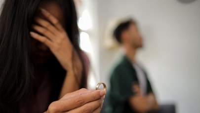 ​Jak rozwodzą się Polacy? Kobiety pytają o dzieci, mężczyźni o majątek