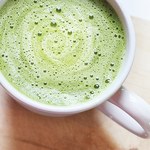 Jak schudnąć za pomocą herbaty matcha i mleka?