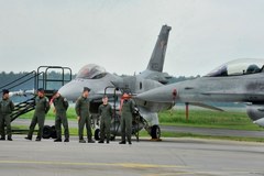 Jak się sprawują polskie F-16?
