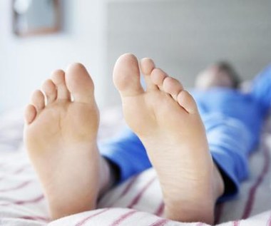 Jak szybko pozbyć się brzydkiego zapachu stóp?