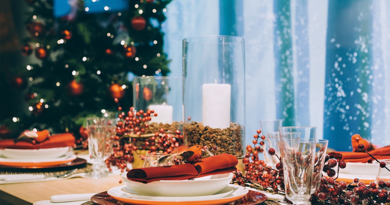 Jak udekorować stół na Boże Narodzenie? /123RF/PICSEL