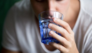 Jak uporać się z kacem? Niezawodne sposoby na syndrom dnia następnego
