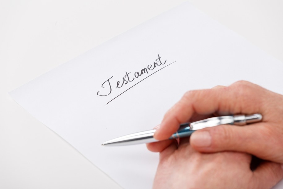 Jak uporządkować sprawy spadkowe, by nie popaść w kłopoty? /Shutterstock