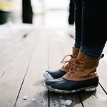 Jak usunąć z butów plamy z soli?