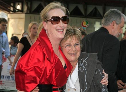 Jak widać lody już zostały przełamane - Julie Walters i Meryl Streep, fot. Mike Lusmore /Getty Images/Flash Press Media