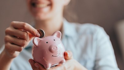 Jak wprowadzić młodzież w świat oszczędzania i budżetowania?