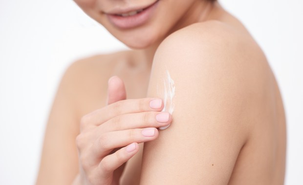 Jak wybrać najlepszy balsam nawilżający – skład, rodzaje, efekty