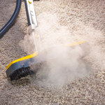 Jak wyczyścić i odświeżyć dywan domowym sposobem?
