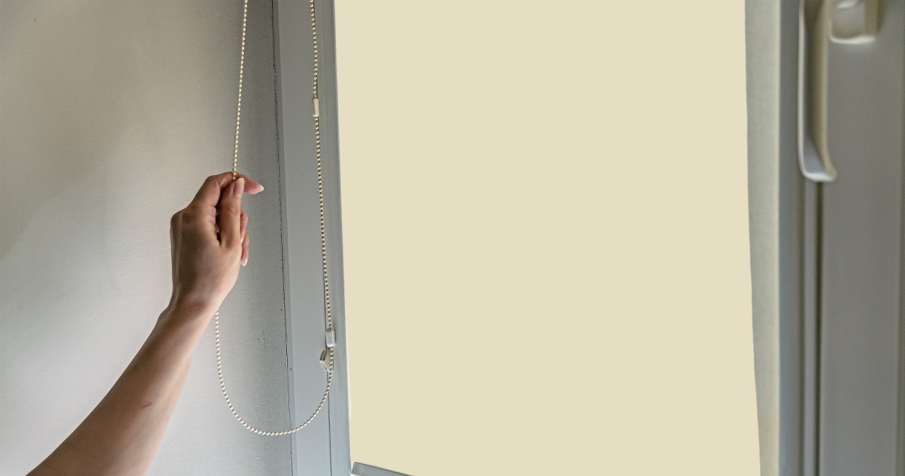 Jak wyczyścić rolety? /123RF/PICSEL