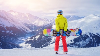 Jak wygląda sezon narciarski 2025/26 w Alpach? Nowe przepisy i porady oszczędnościowe