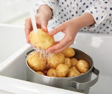 Jak wykorzystać ziemniaki do sprzątania? Lista sprawdzonych trików