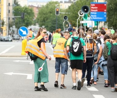 Jak wyprzedzać pielgrzymkę? Zrobisz to źle i nawet 500 zł mandatu