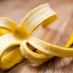 Jak wzmocnić bujny wzrost roślin skórkami z banana?