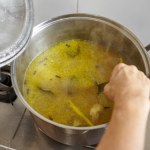 żółtko Jak zagęścić zupę bez mąki i śmietany? Zapomniany trik z dawnych lat wraca do łask