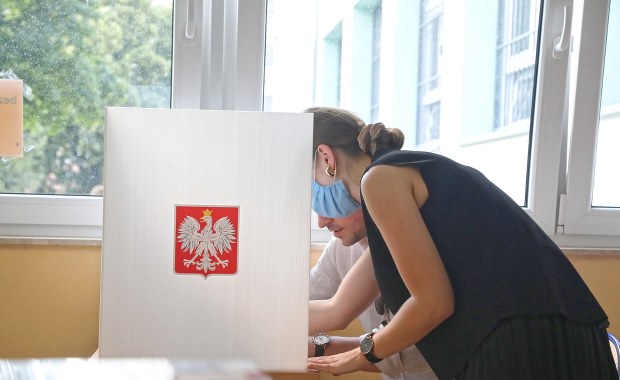 Jak zagłosować na urlopie? Podpowiadamy przed II turą wyborów prezydenckich