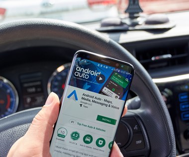 Jak zainstalować Android Auto i uruchomić go w samochodzie?