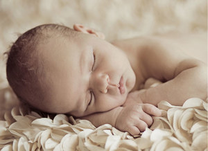 Jak zapewnić niemowlęciu spokojny sen?