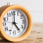 zmiana czasu Jak zmiana czasu wpływa na organizm? Podpowiadamy, jak załagodzić skutki