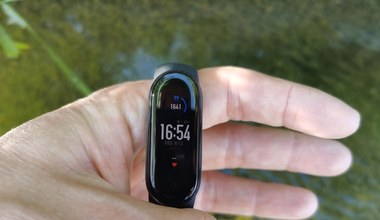 Jak zresetować opaskę Mi Band?