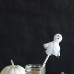 Jak zrobić Halloweenowe duszki na patyku?