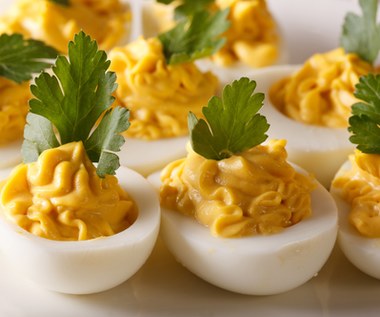 Jak zrobić jajka faszerowane na Wielkanoc?