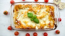 Jak zrobić lazanię? Przepis na klasyczną lasagne