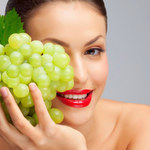 Jak zrobić maseczkę z winogron przeciw starzeniu się skóry?