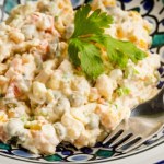 Jak zrobić najlepszą sałatkę jarzynową? Magda Gessler przestrzega przed składnikiem, który rujnuje jej smak