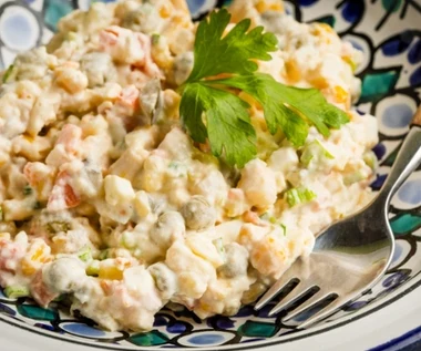 Jak zrobić najlepszą sałatkę jarzynową? Magda Gessler przestrzega przed składnikiem, który rujnuje jej smak