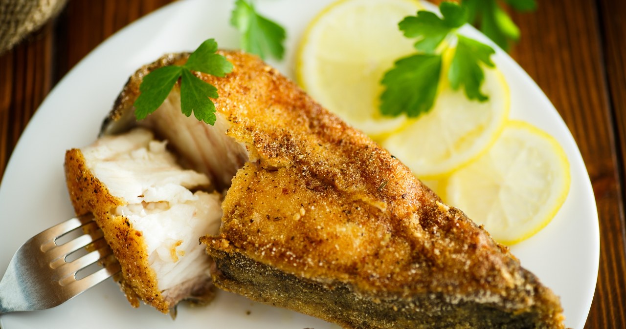 Jak zrobić panierkę do karpia? O czym trzeba pamiętać? /rawlik /123RF/PICSEL