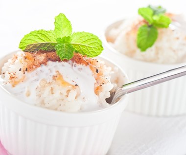 Jak zrobić pudding ryżowy z solonym karmelem?