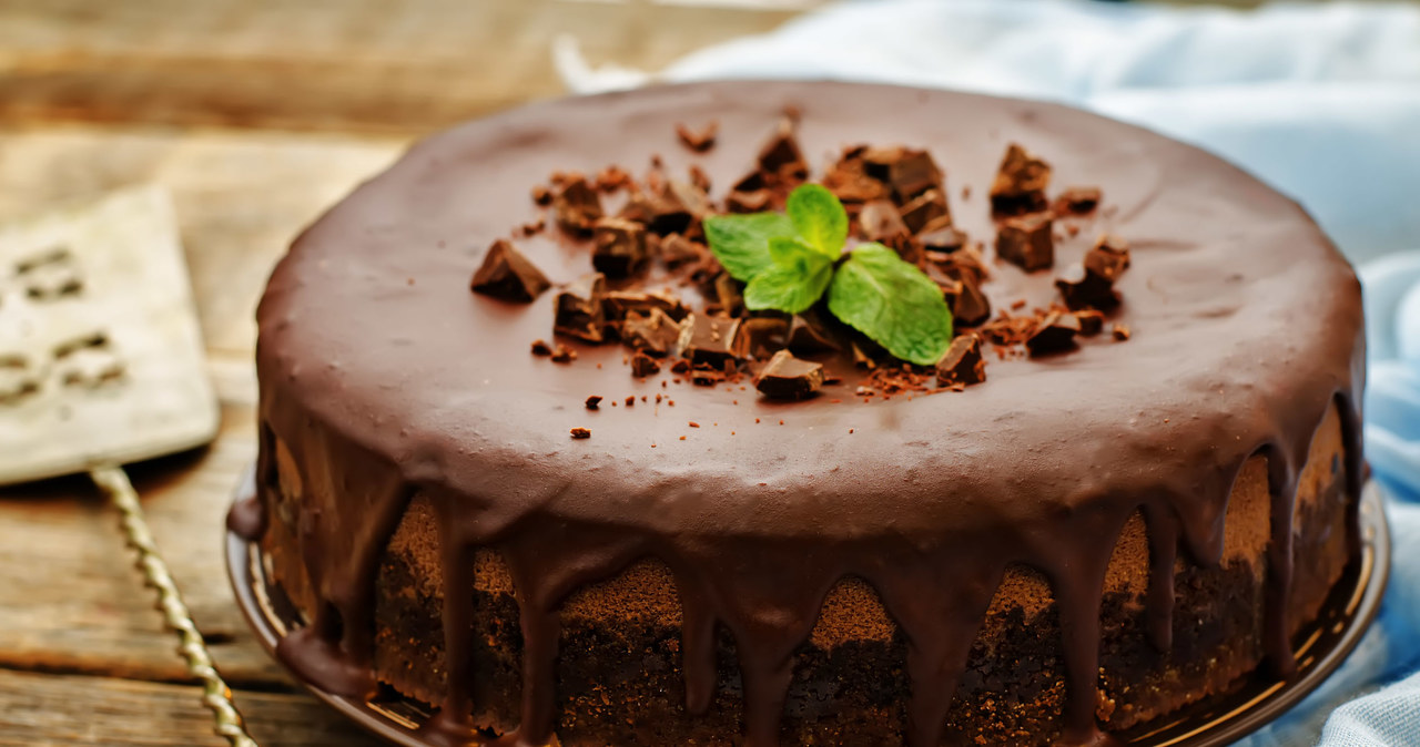 Jak zrobić pyszne ciasto czekoladowe? /123RF/PICSEL