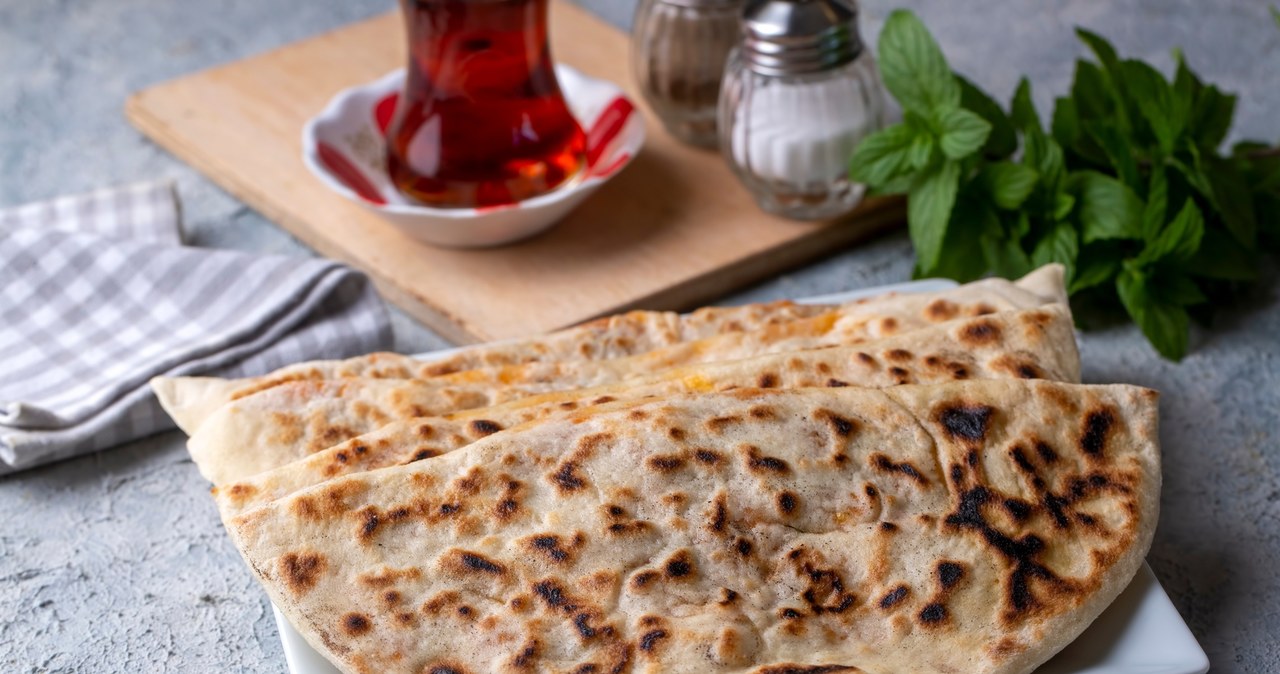 Jak zrobić tureckie danie gozleme? /esindeniz /123RF/PICSEL