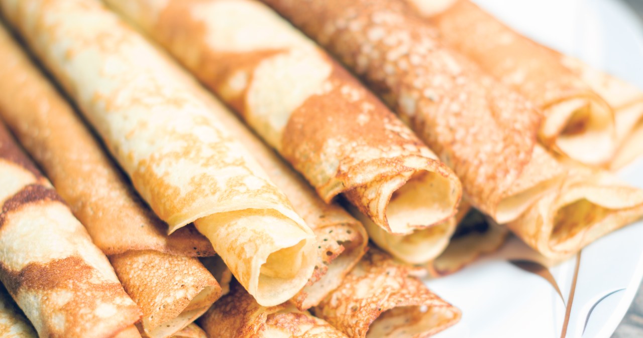 Jak zrobić wytrwane naleśniki bez mięsa? /123RF/PICSEL