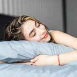 Jaka jest najlepsza temperatura dla dobrego snu? Ukazały się wyniki badań