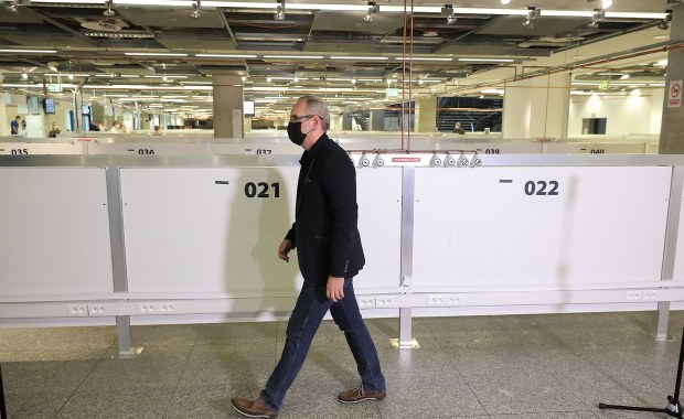 Jaka może być czwarta fala pandemii? "Inna niż dotychczasowe" 