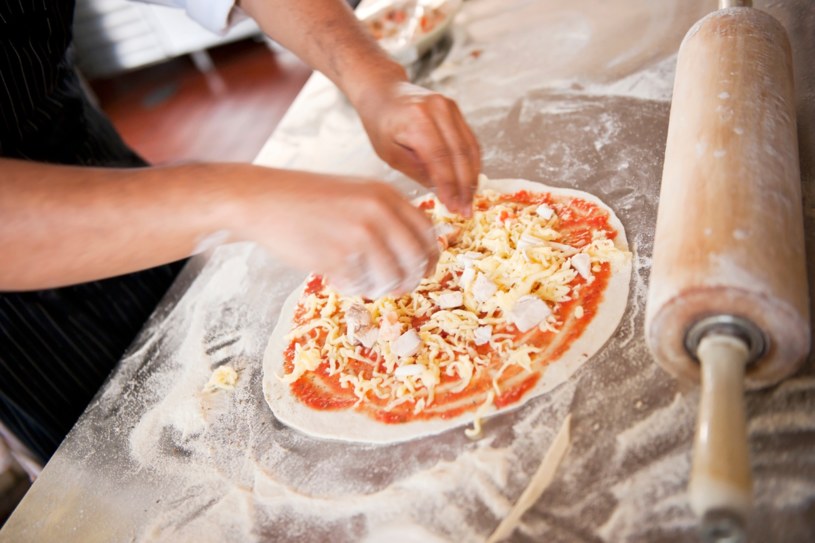 Jaka powinna być idealna, włoska pizza? Najważniejsze są składniki /Getty Images