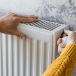Jaką temperaturę ustawić w mieszkaniu? Taka będzie najlepsza dla salonu i sypialni