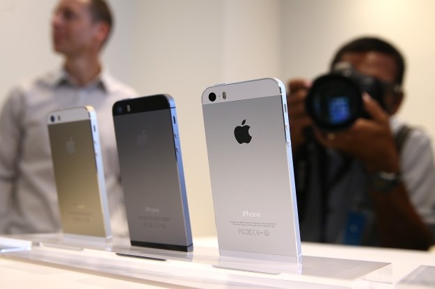 Jaki będzie następca iPhone'a 5s? /AFP