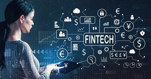 Jaki jest wpływ Fintech na rozwój usług finansowych? /&copy;123RF/PICSEL