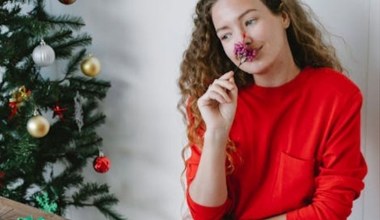 Jaki kolor szminki do czerwonej sukienki? Taki wybór to strzał w dziesiątkę