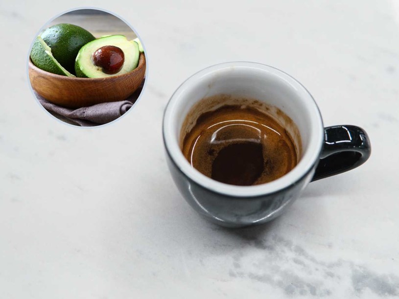 Jaki owoc dodać do kawy, aby miała właściwości odchudzające? /Pixel