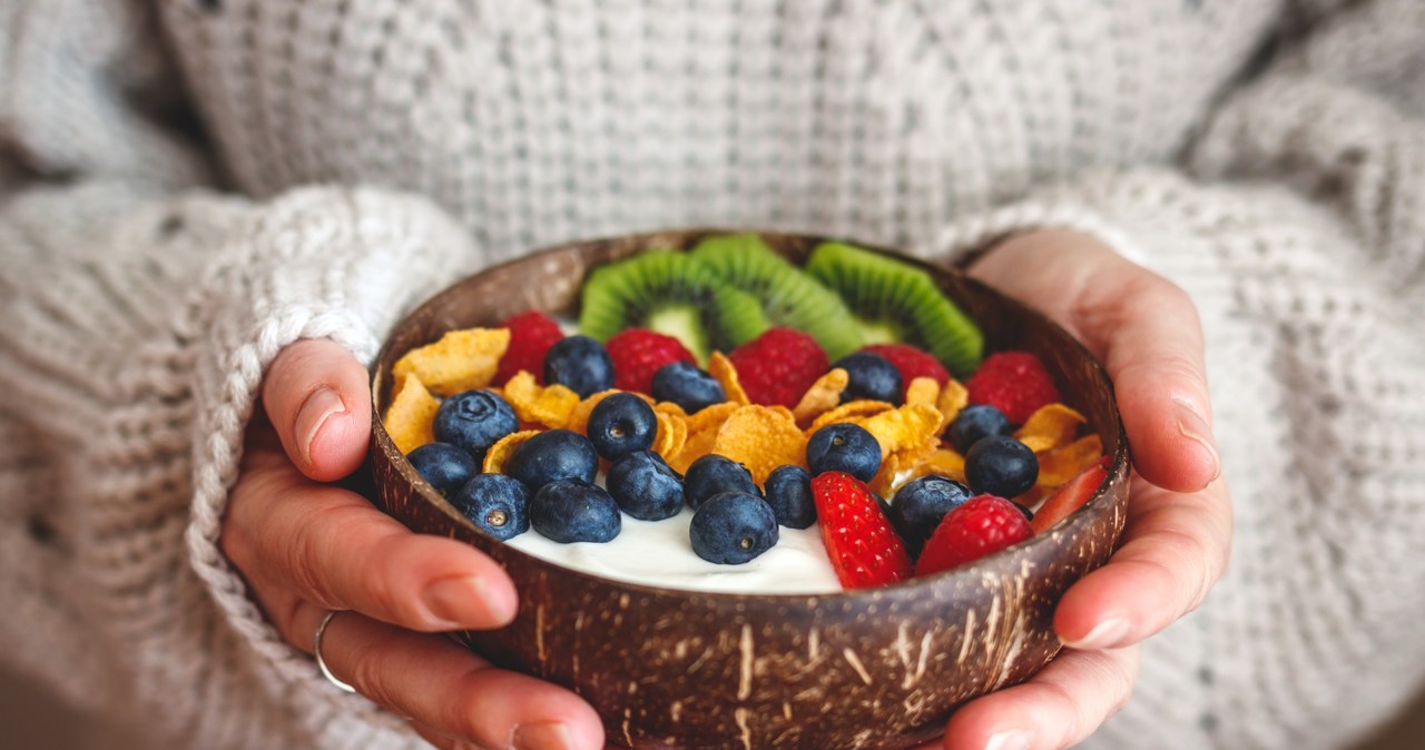 Jaki owoc warto włączyć do swojej codziennej diety? /Pixel