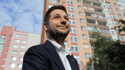 Jaki ruszył z akcją "100imy pod blokiem". Były jabłka i rozmowy z mieszkańcami stolicy