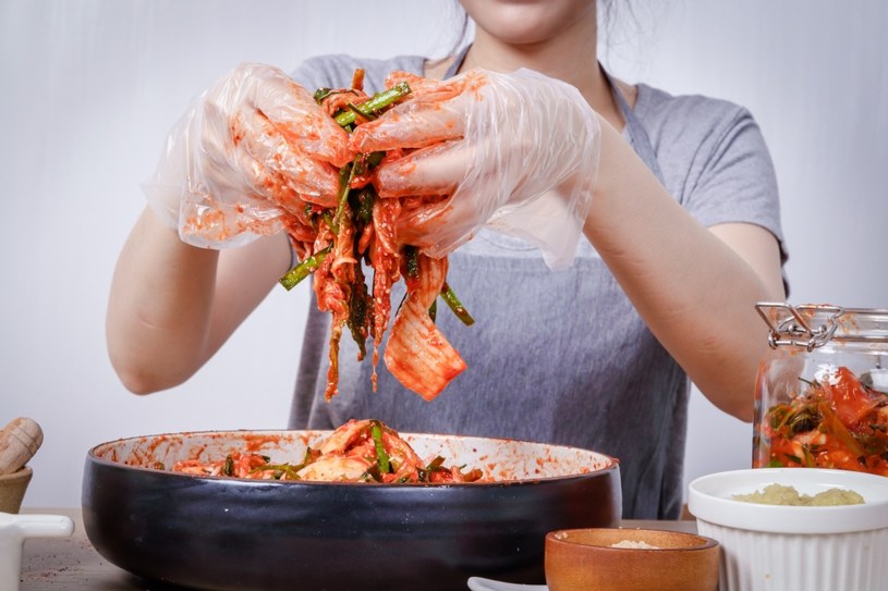 Jakich produktów potrzebujemy do przygotowania domowego kimchi? /123RF/PICSEL