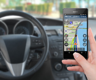 Jakie aplikacje kierowca powinien mieć w telefonie? Którą wybrać?