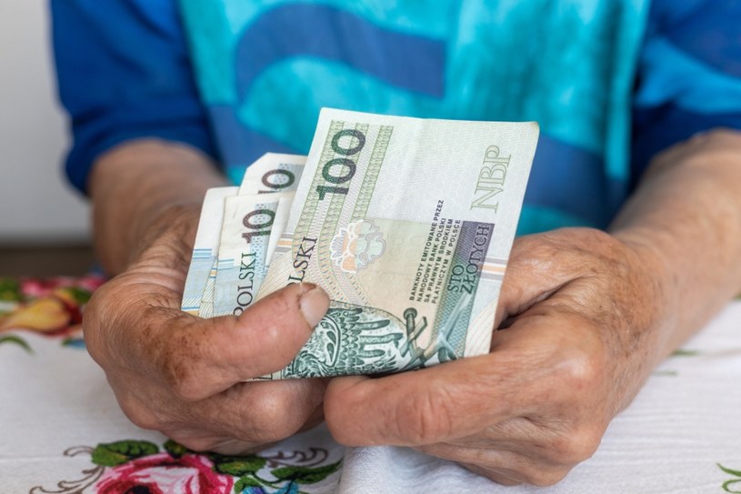 Jakie dodatki do emerytury ZUS może wypłacić? /rochu2008 /123RF/PICSEL
