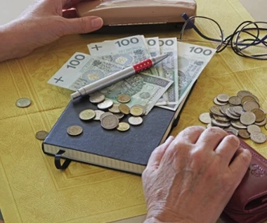 Jakie elementy składają się na wysokość renty chorobowej? W ten sposób obliczysz jej wysokość