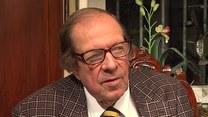 "Jakie to uczucie mieć 77 lat i nie znać swoich rodziców?"