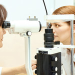 Jakie zabiegi na oczy uratują twój wzrok?
